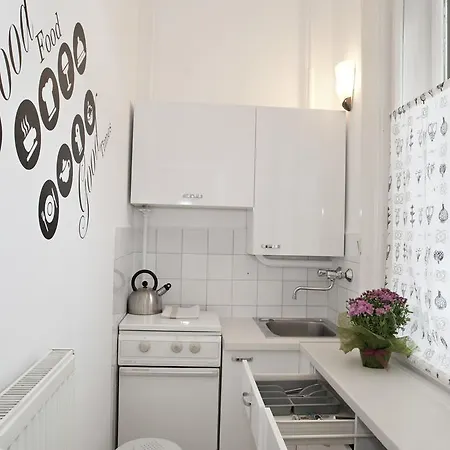 Alice Apartment
